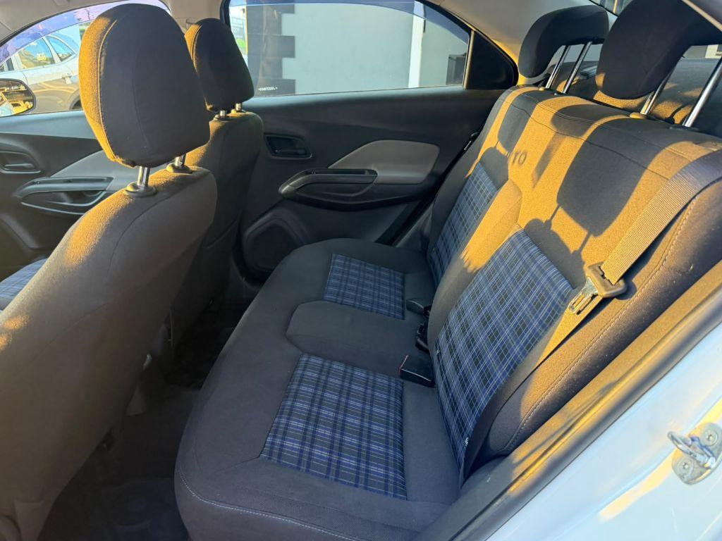 CHEVROLET Cobalt - Foto