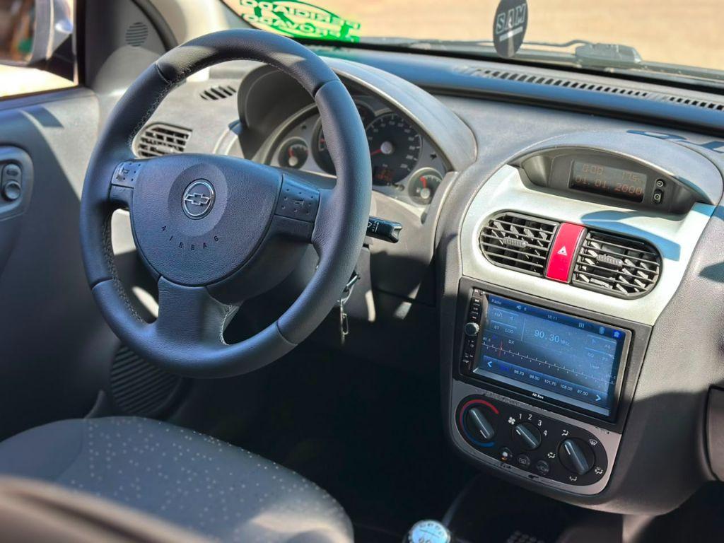 CHEVROLET Corsa Sedan - Foto