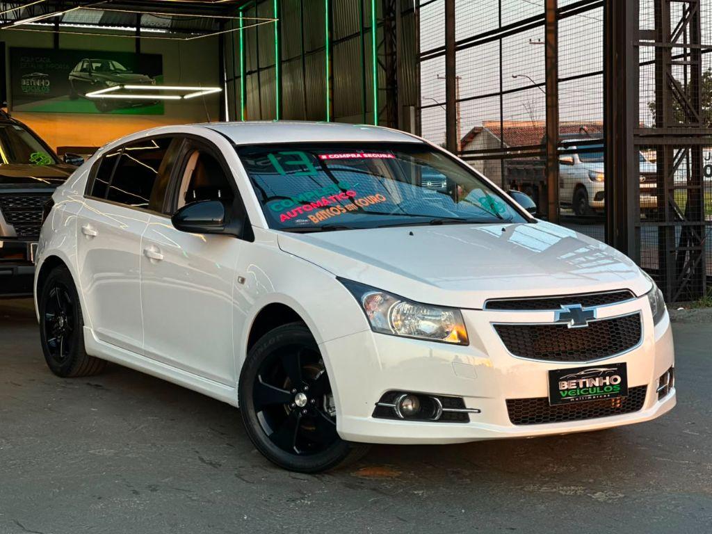 CHEVROLET Cruze Hatch - Foto