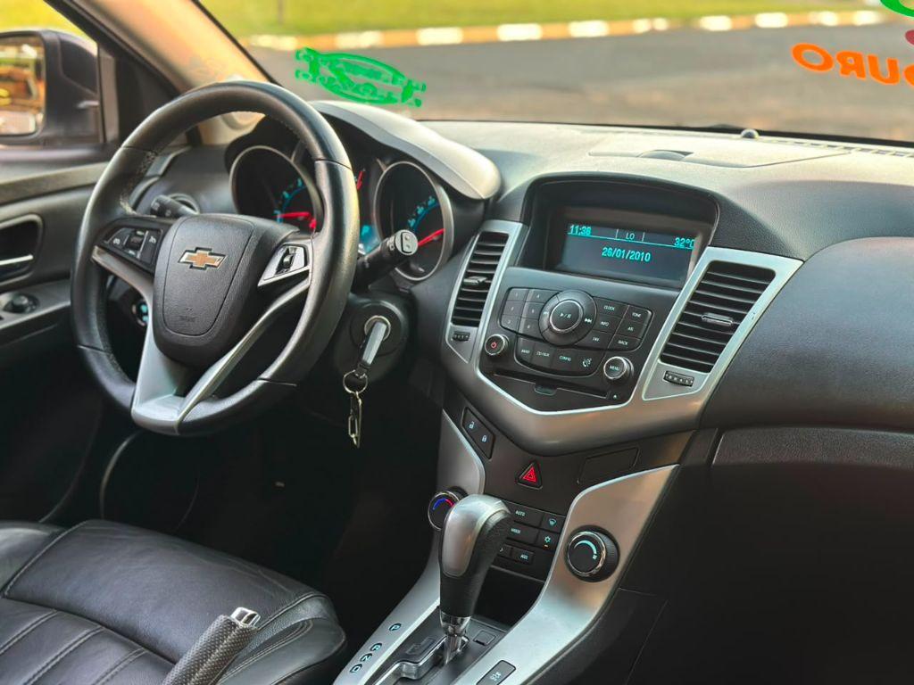 CHEVROLET Cruze Hatch - Foto