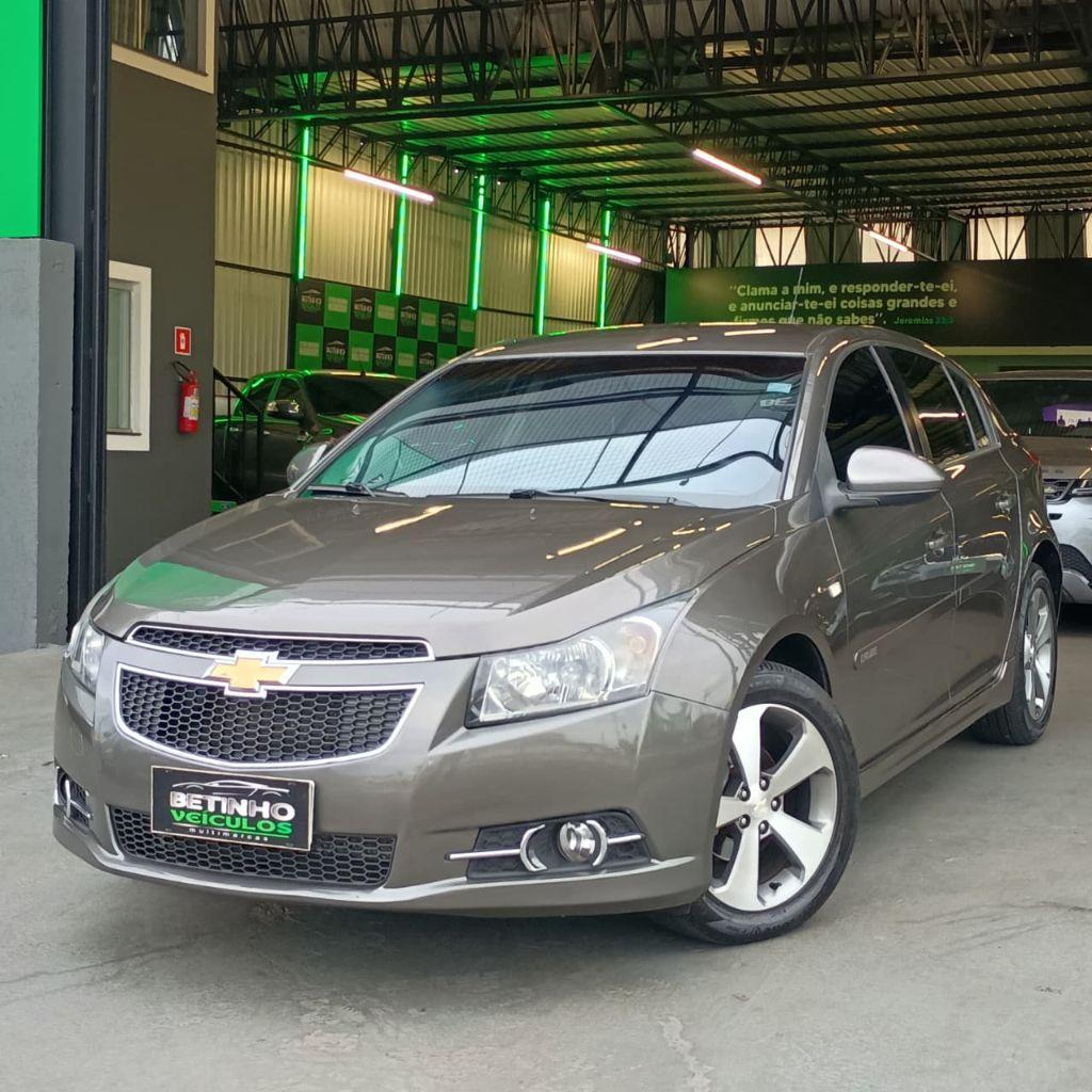 CHEVROLET Cruze Sedan - Foto