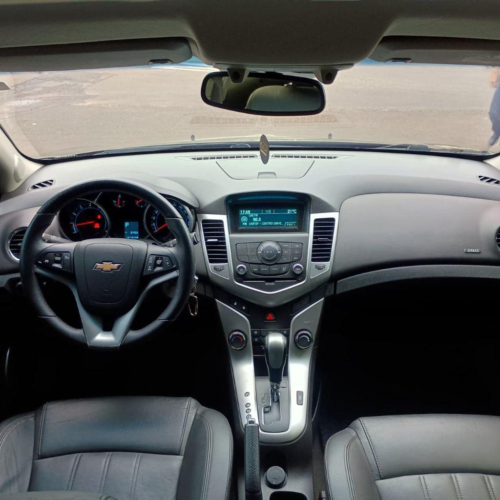CHEVROLET Cruze Sedan - Foto