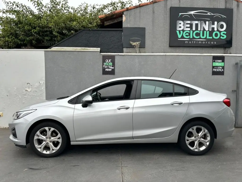 CHEVROLET Cruze Sedan - Foto