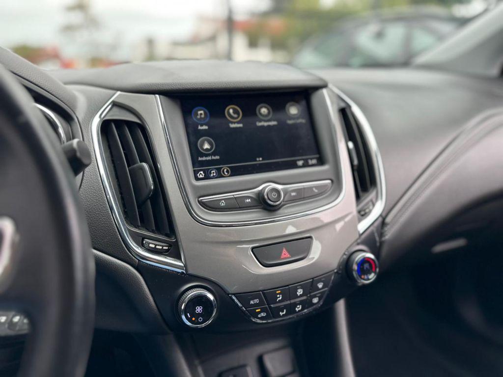 CHEVROLET Cruze Sedan - Foto