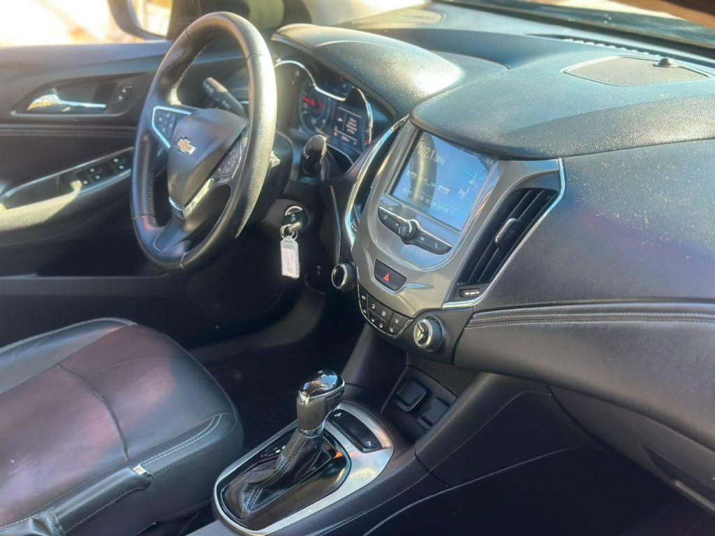 CHEVROLET Cruze Sedan - Foto