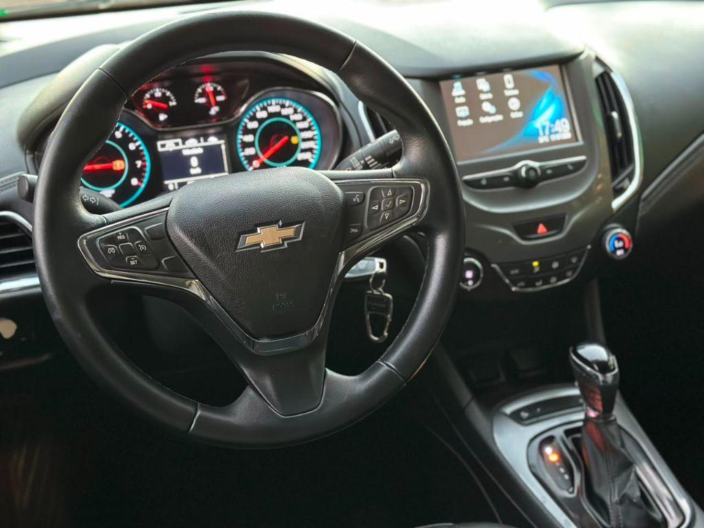 CHEVROLET Cruze Sedan - Foto