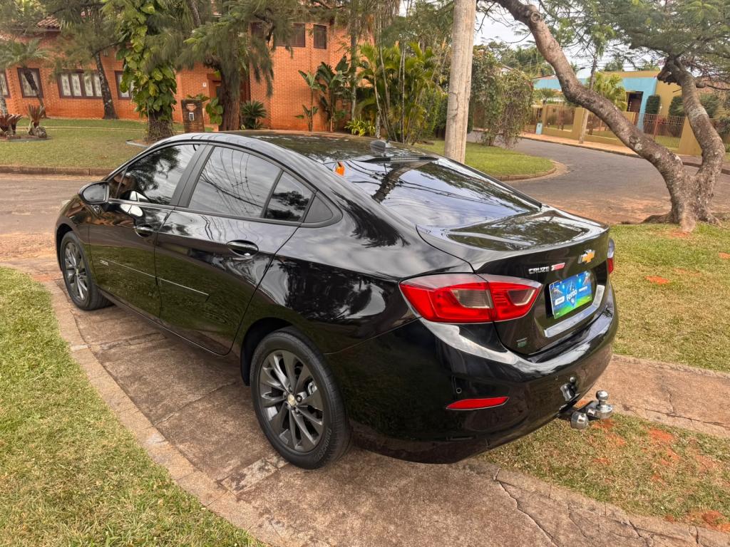 CHEVROLET Cruze Sedan - Foto
