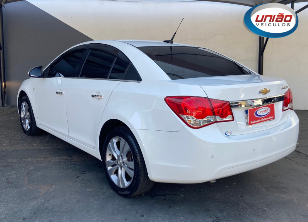 CHEVROLET Cruze Sedan - Foto