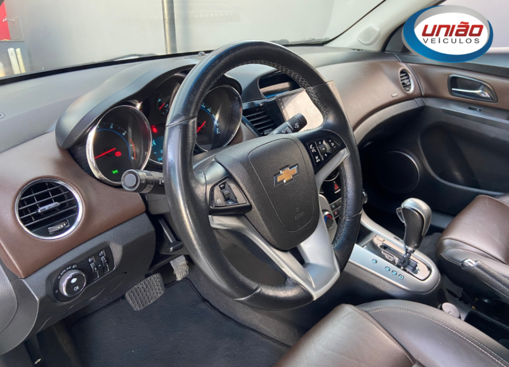 CHEVROLET Cruze Sedan - Foto