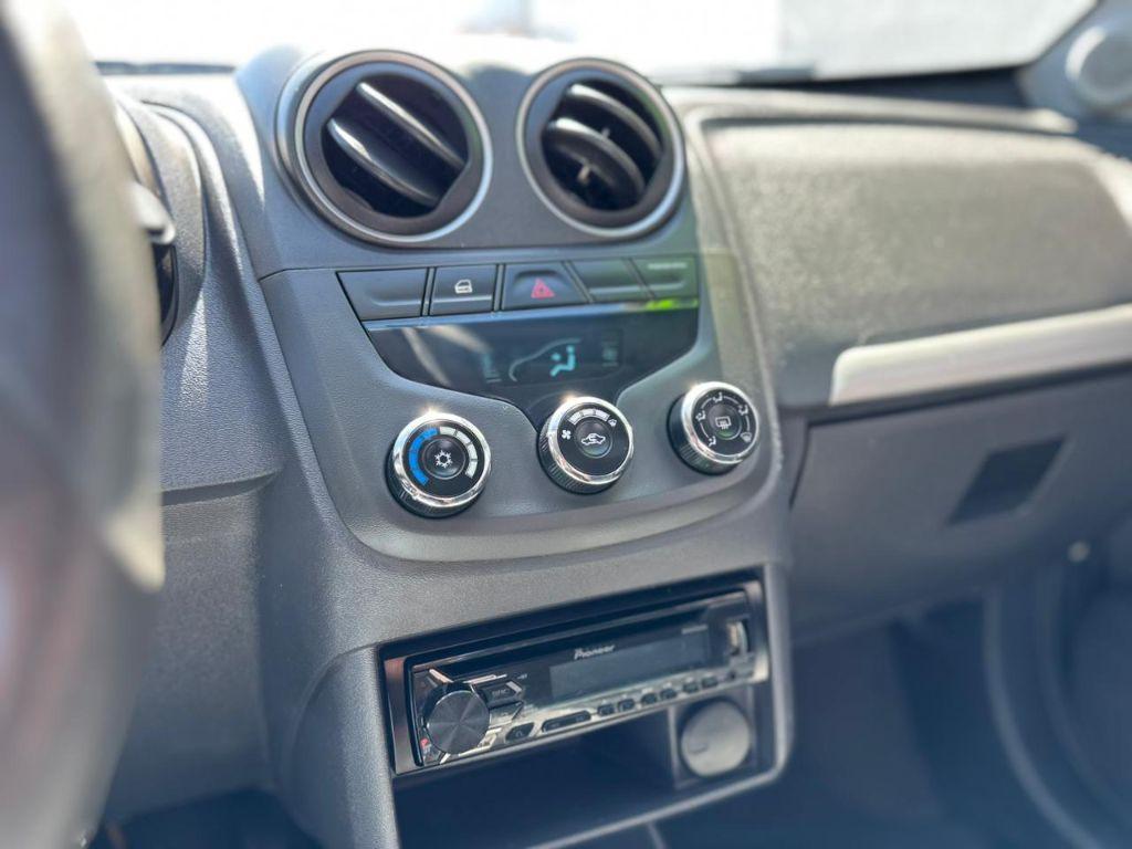 CHEVROLET Montana - Foto