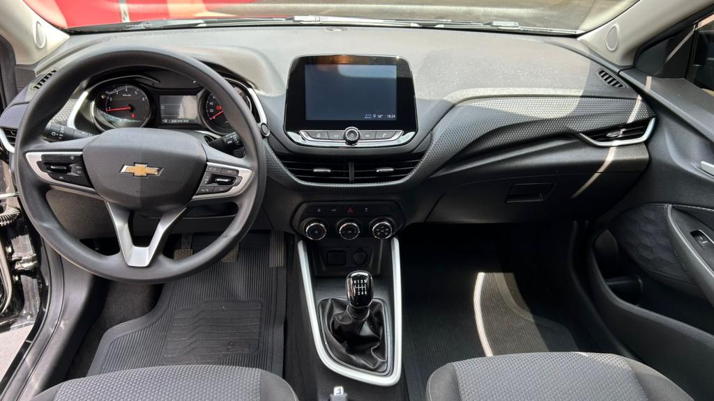 CHEVROLET Onix Hatch - Foto