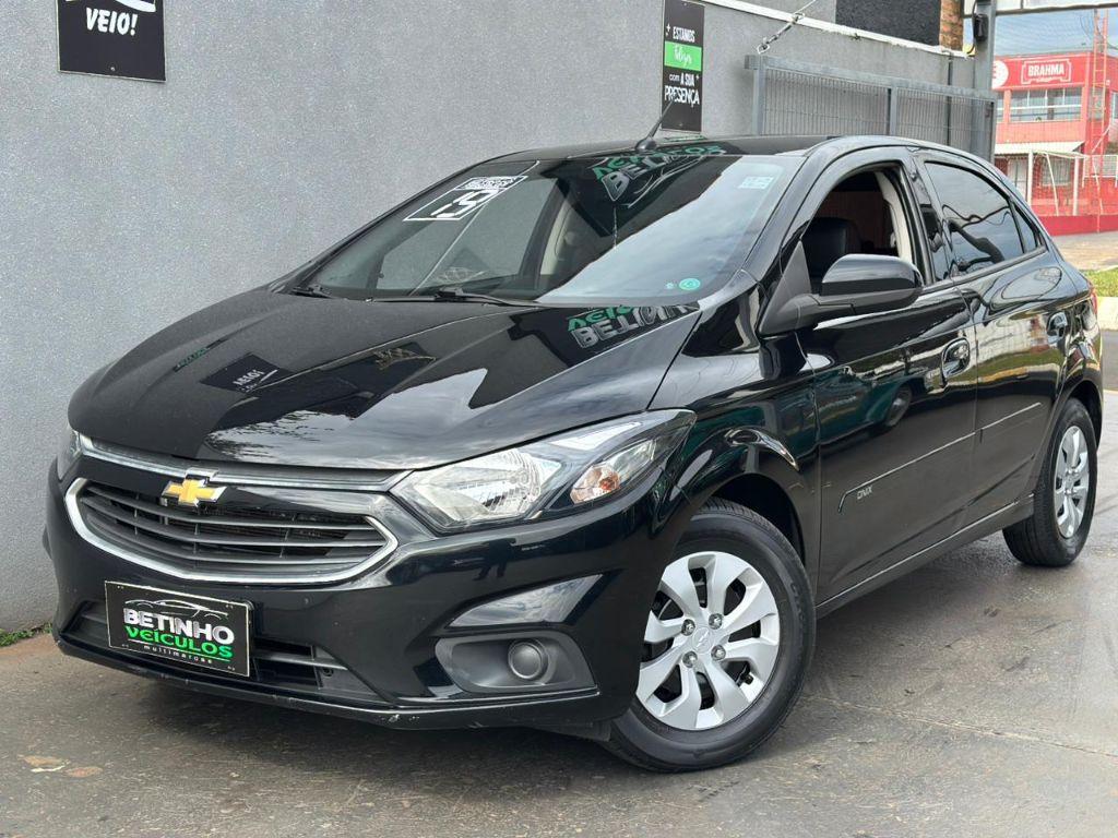 CHEVROLET Onix Hatch - Foto