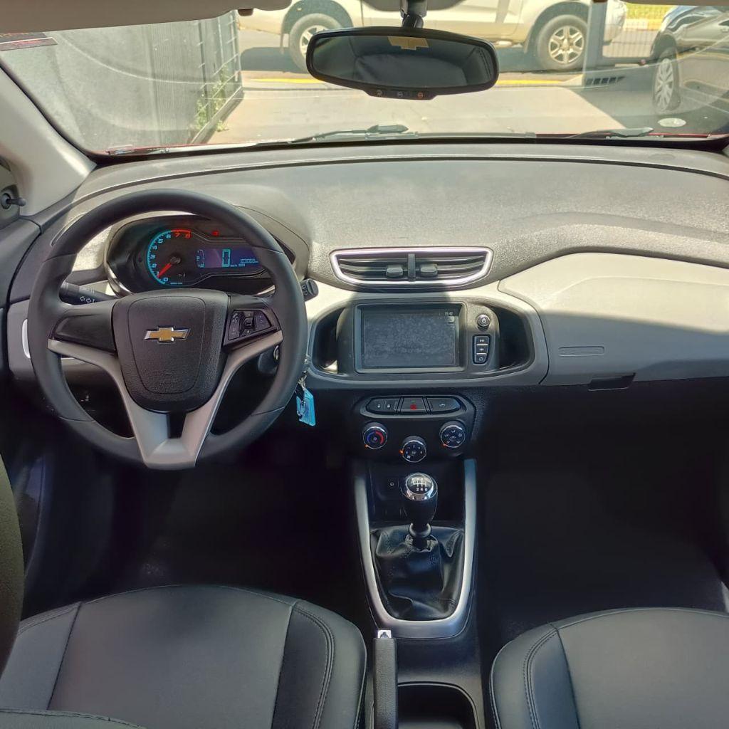 CHEVROLET Onix Hatch - Foto