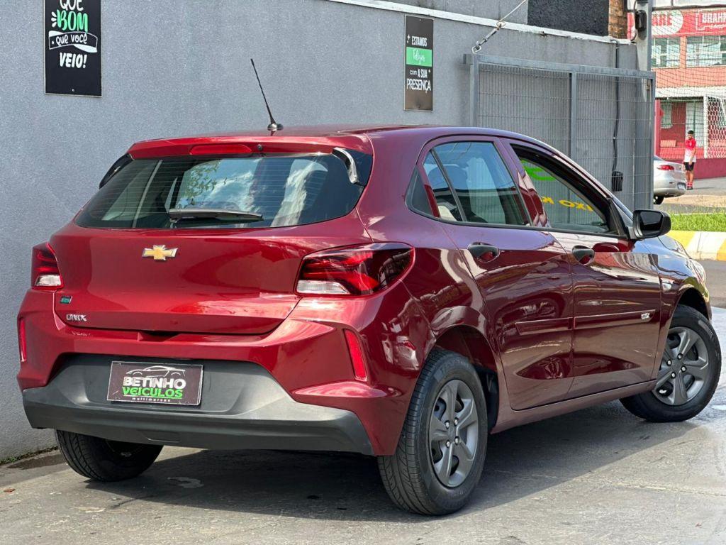 CHEVROLET Onix Hatch - Foto