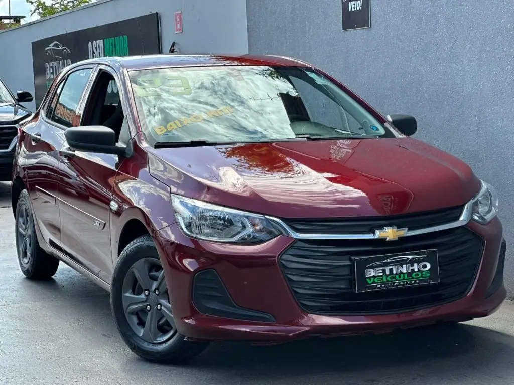 CHEVROLET Onix Hatch - Foto