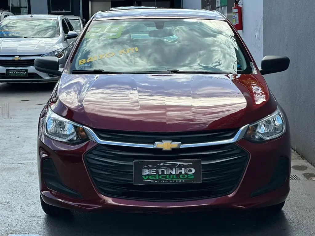 CHEVROLET Onix Hatch - Foto