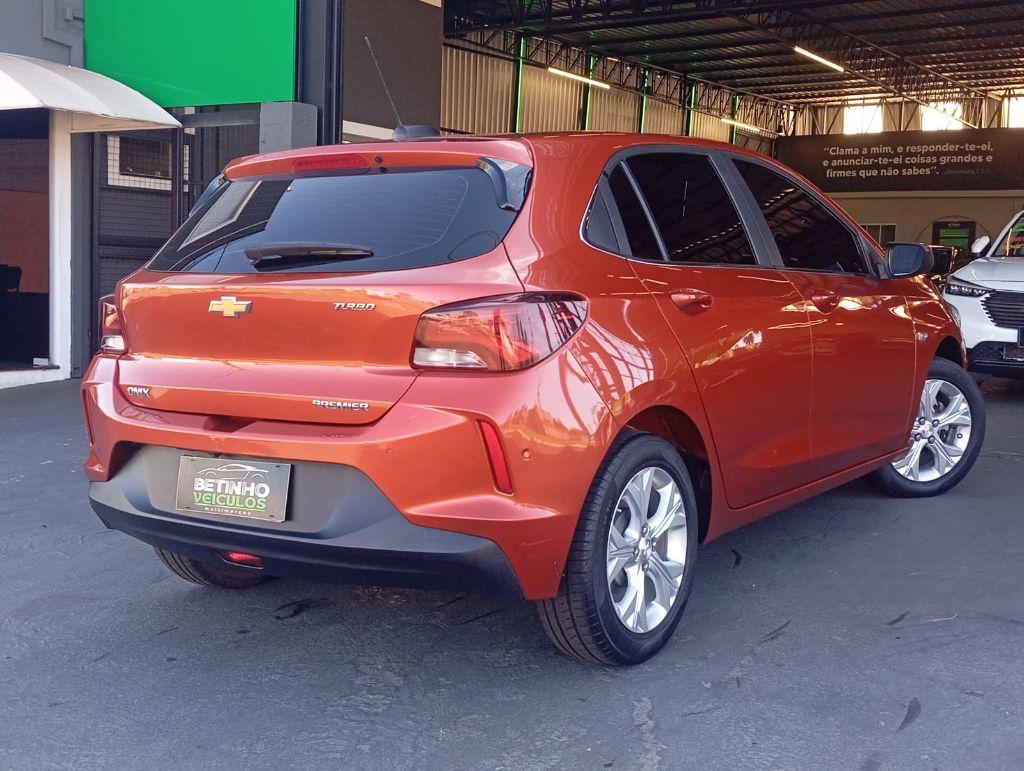 CHEVROLET Onix Hatch - Foto