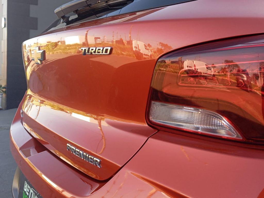 CHEVROLET Onix Hatch - Foto