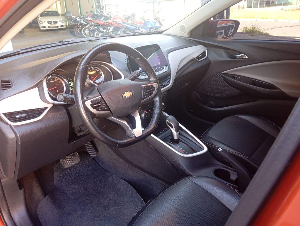 CHEVROLET Onix Hatch - Foto