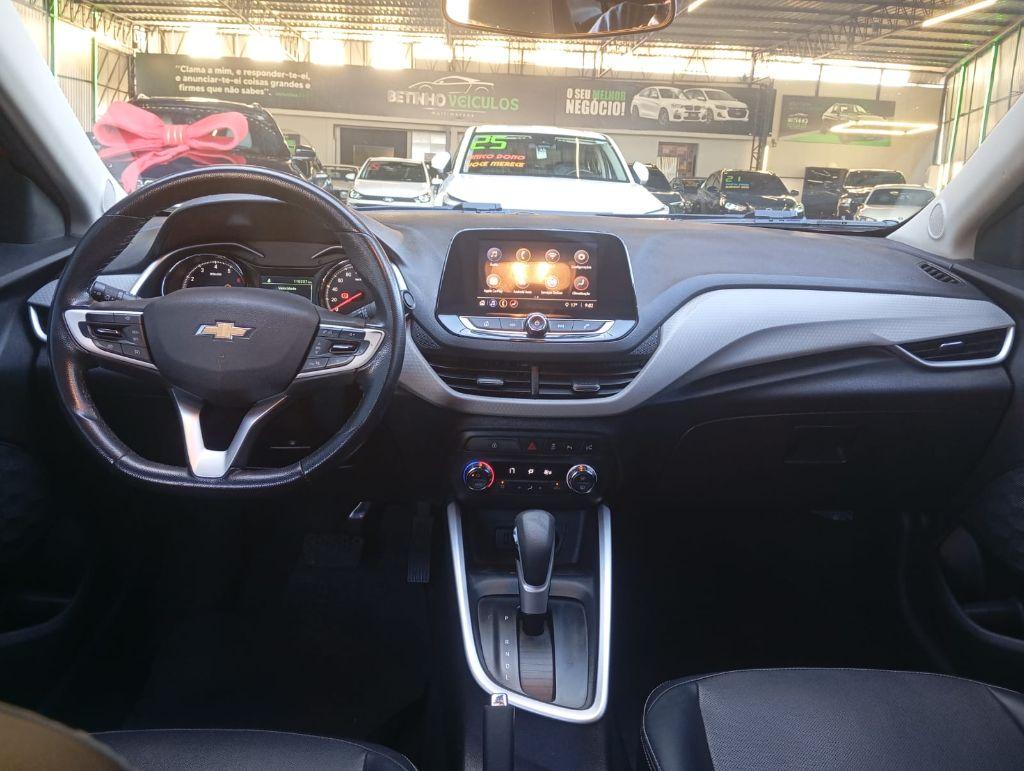 CHEVROLET Onix Hatch - Foto