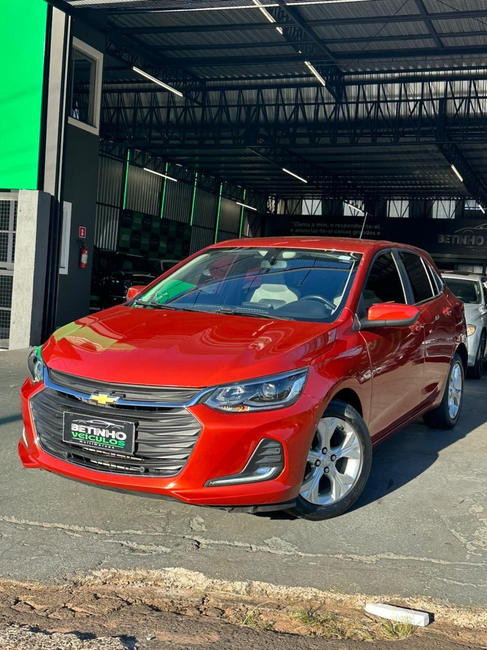 CHEVROLET Onix Hatch - Foto