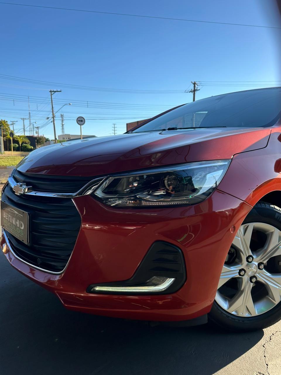 CHEVROLET Onix Hatch - Foto