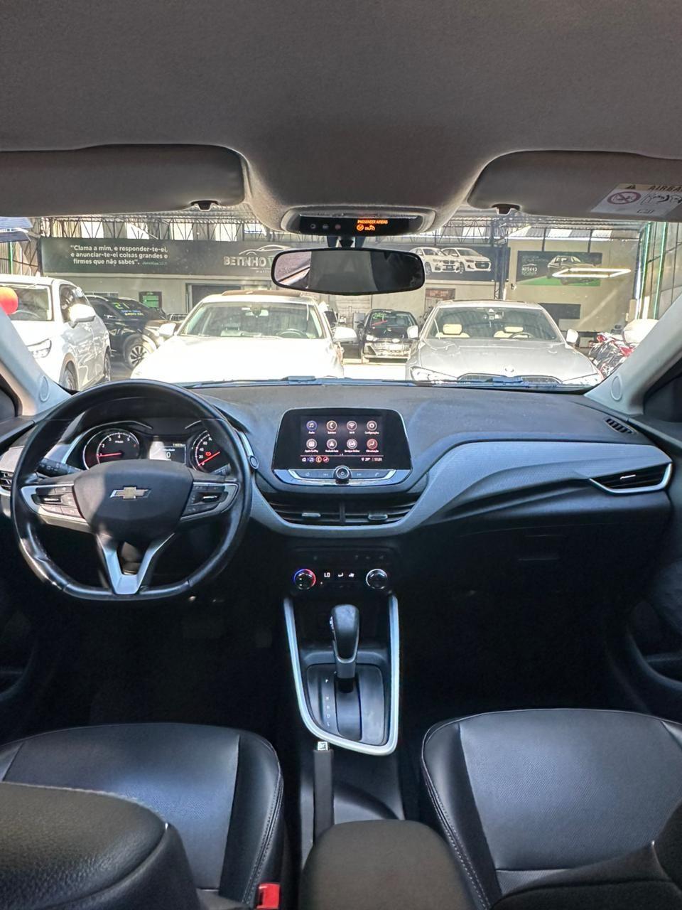 CHEVROLET Onix Hatch - Foto