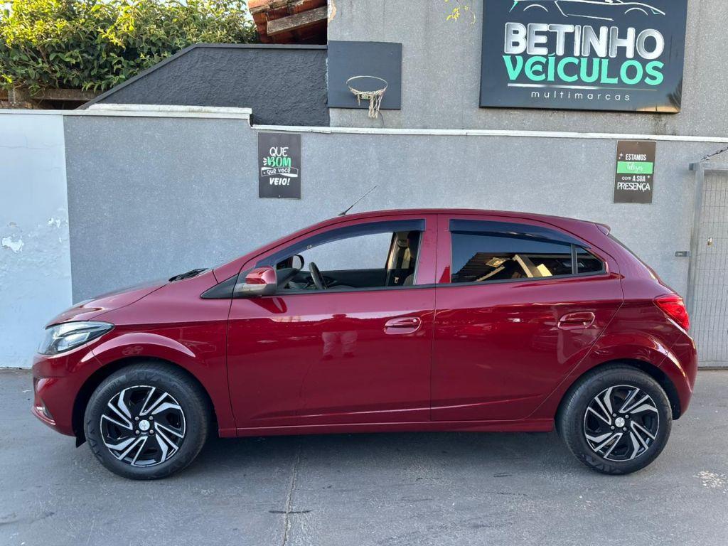 CHEVROLET Onix Hatch - Foto