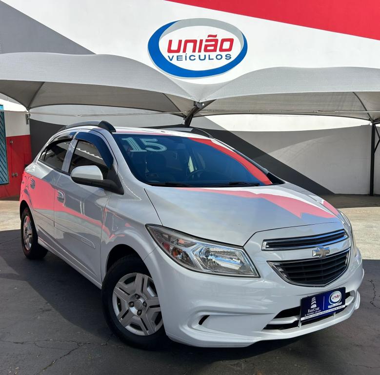 CHEVROLET Onix Hatch - Foto