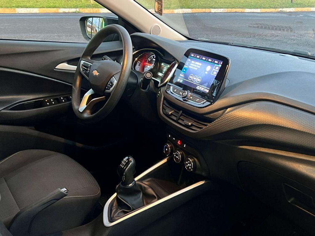 CHEVROLET Onix Hatch - Foto