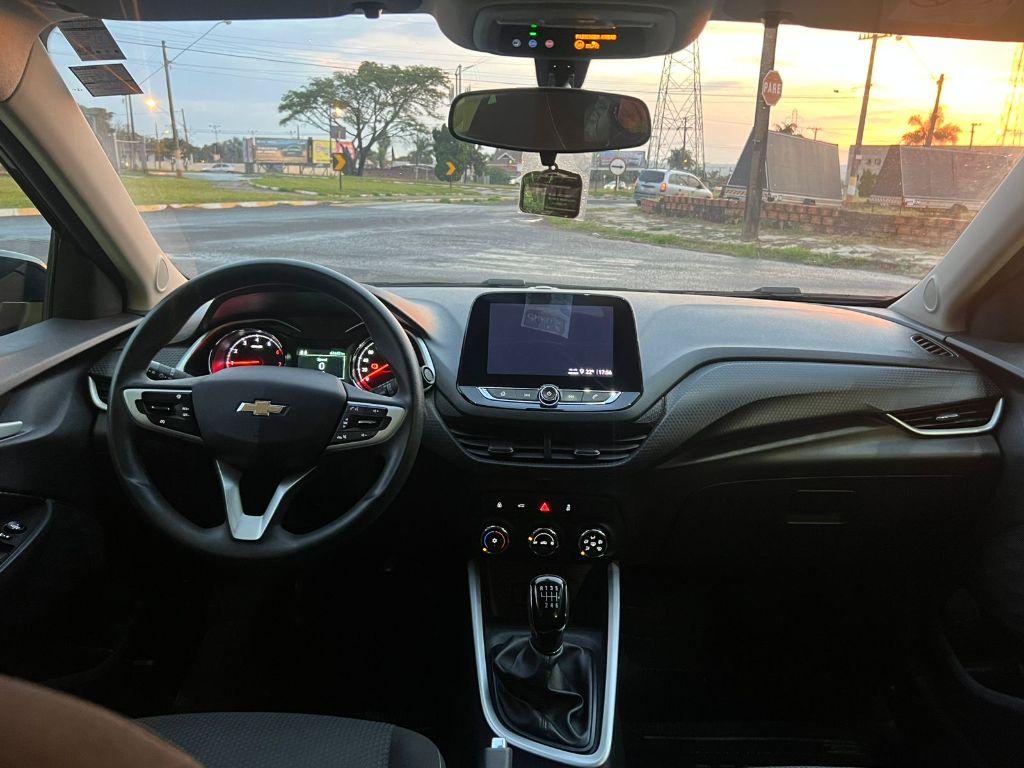 CHEVROLET Onix Hatch - Foto