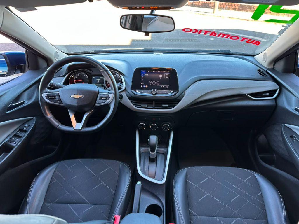 CHEVROLET Onix Hatch - Foto