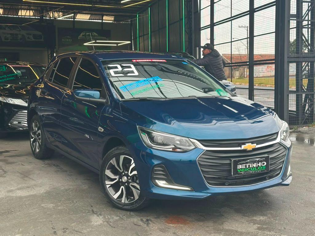 CHEVROLET Onix Hatch - Foto