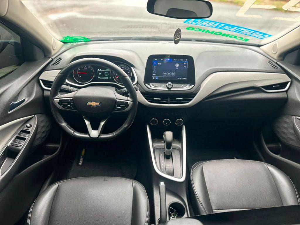 CHEVROLET Onix Hatch - Foto