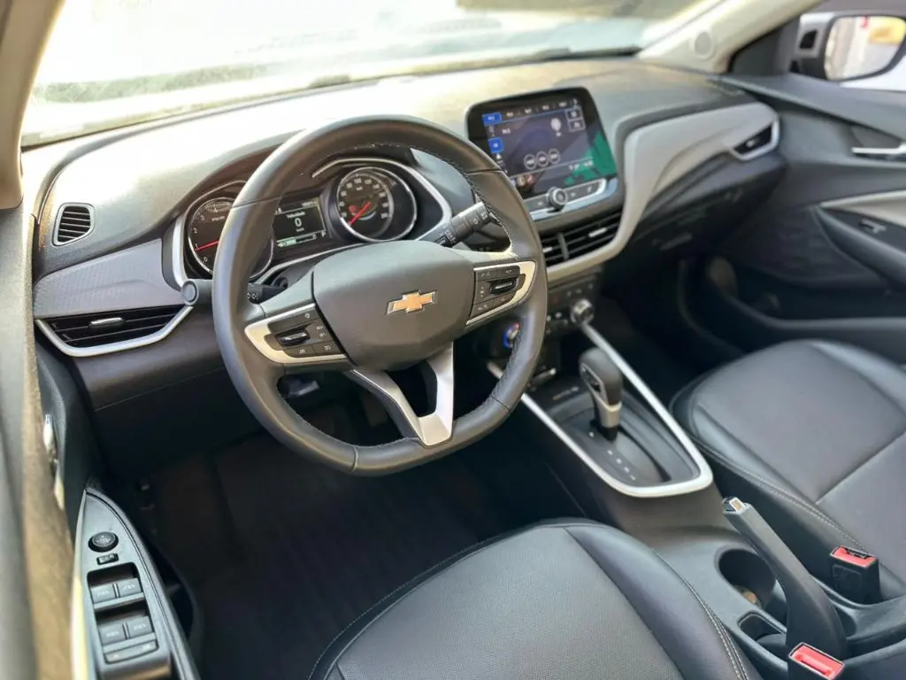 CHEVROLET Onix Sedan - Foto