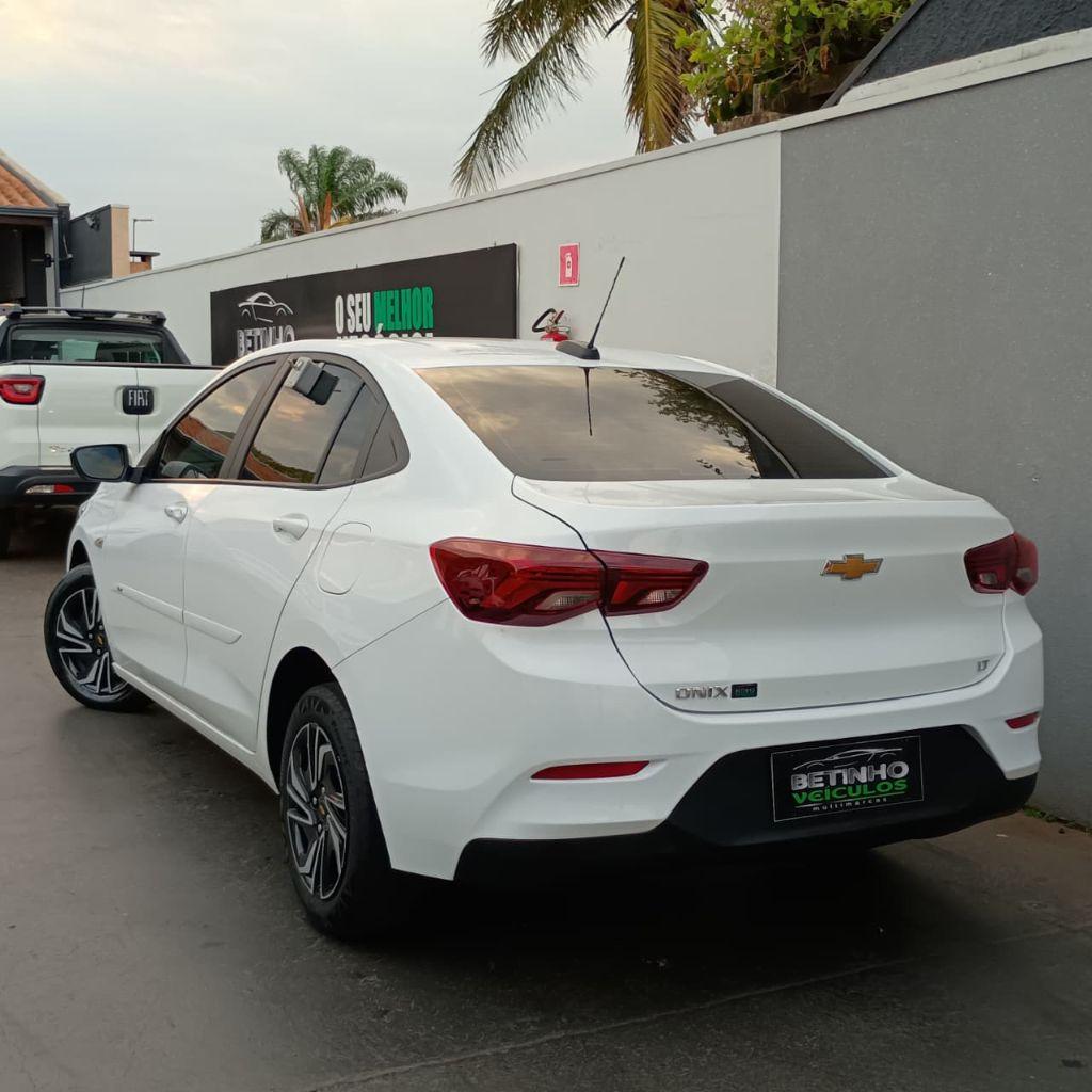 CHEVROLET Onix Sedan - Foto