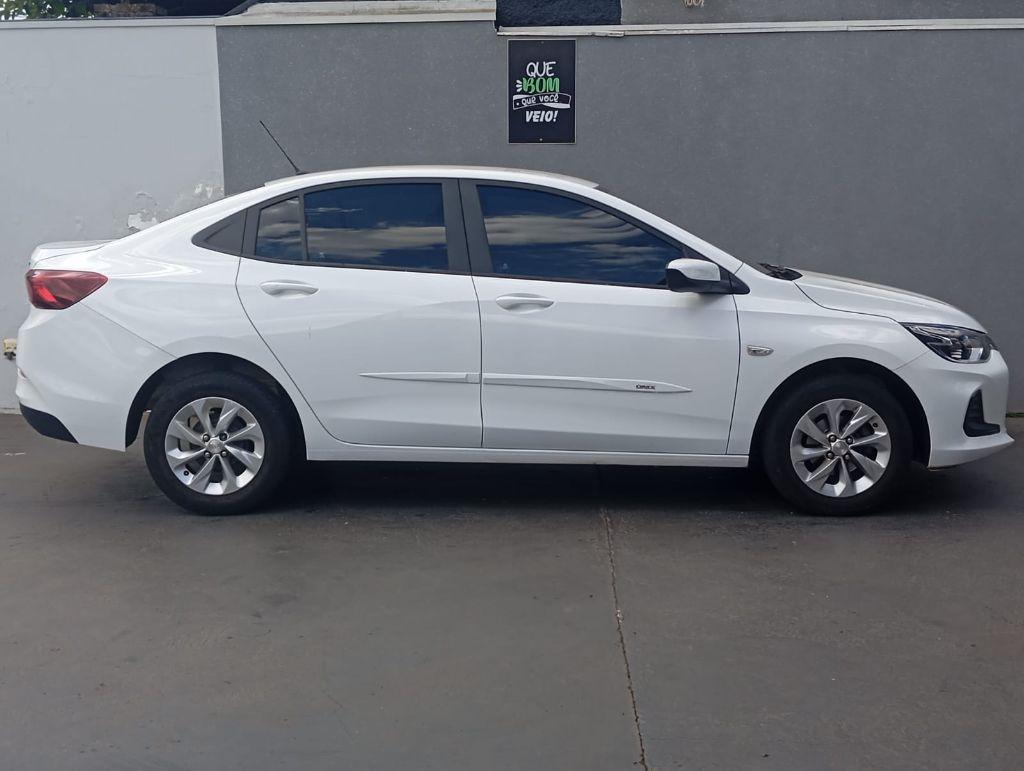 CHEVROLET Onix Sedan - Foto