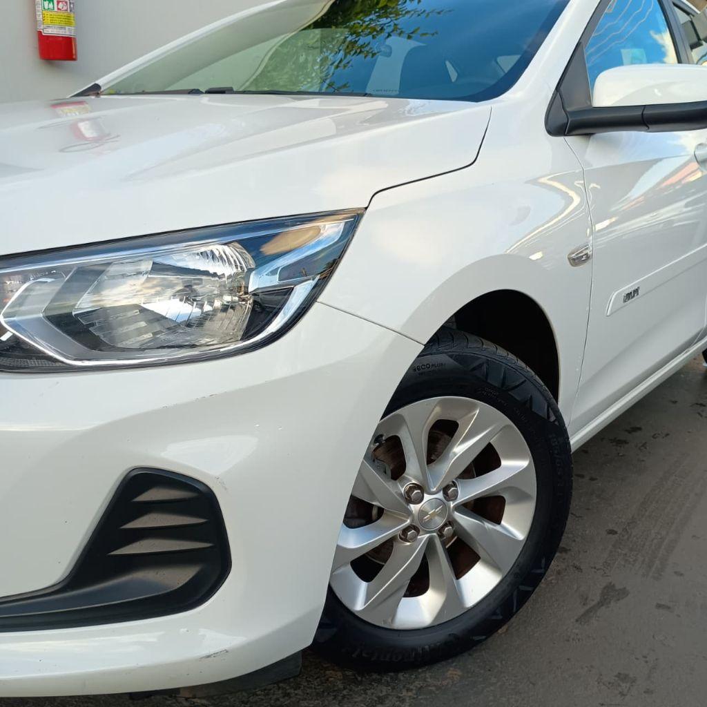 CHEVROLET Onix Sedan - Foto