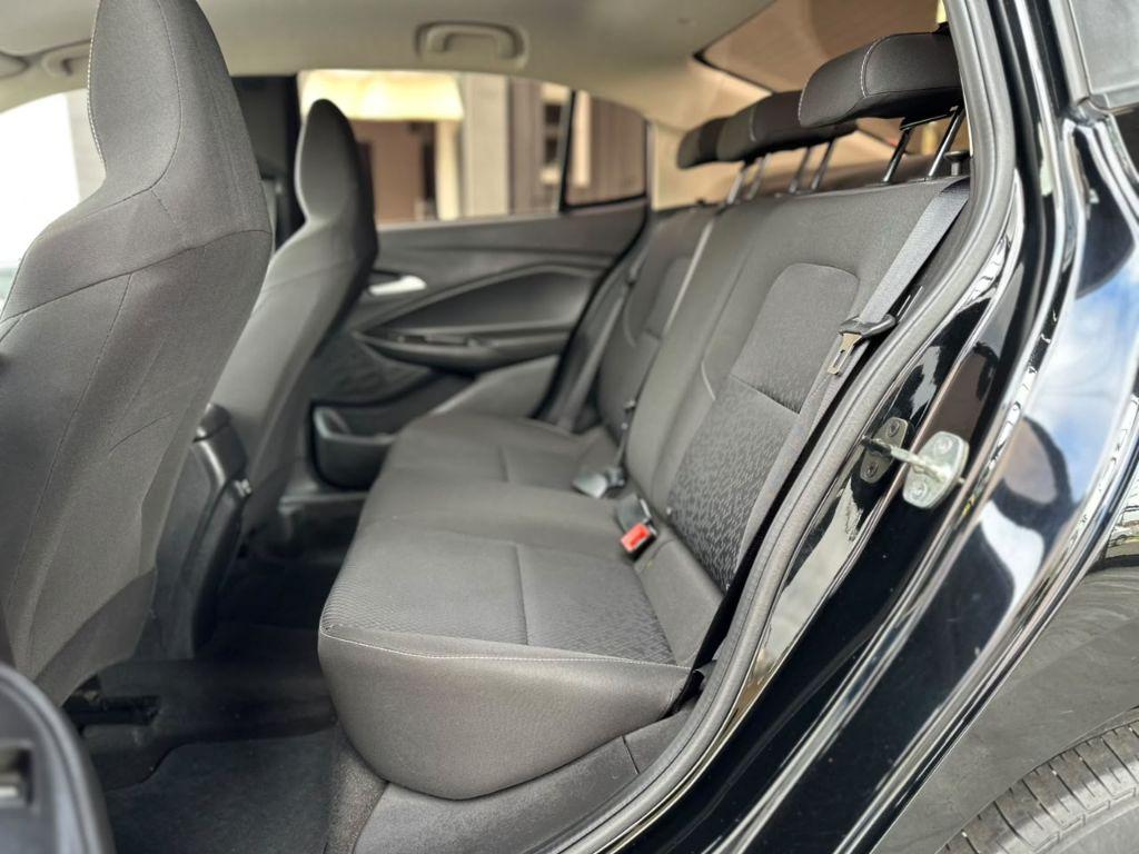 CHEVROLET Onix Sedan - Foto