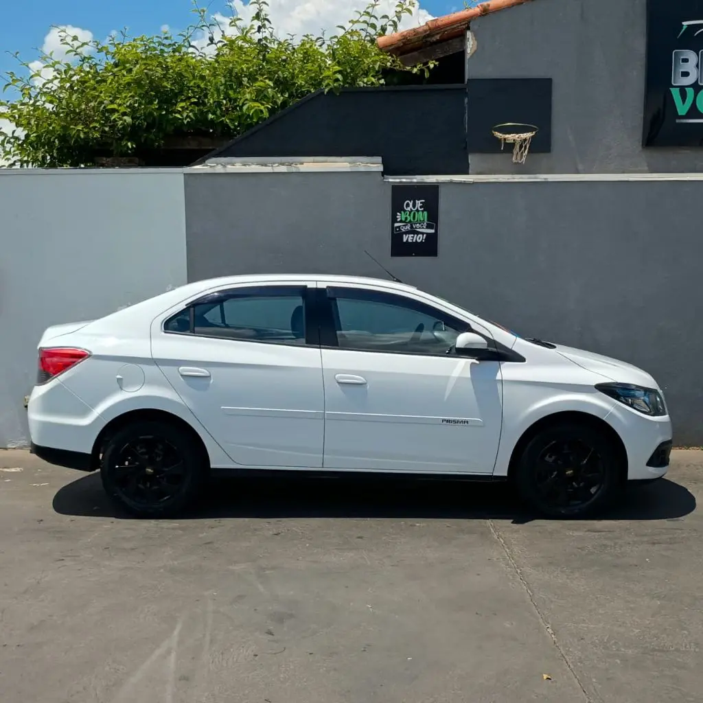 CHEVROLET Prisma - Foto