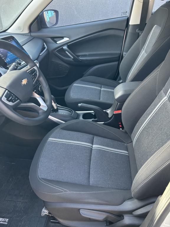 CHEVROLET Tracker - Foto