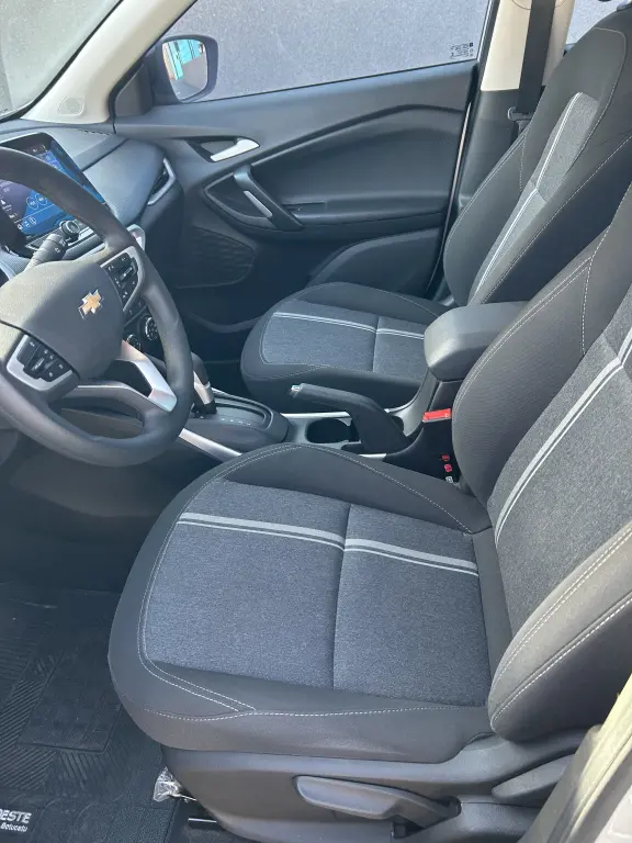 CHEVROLET Tracker - Foto