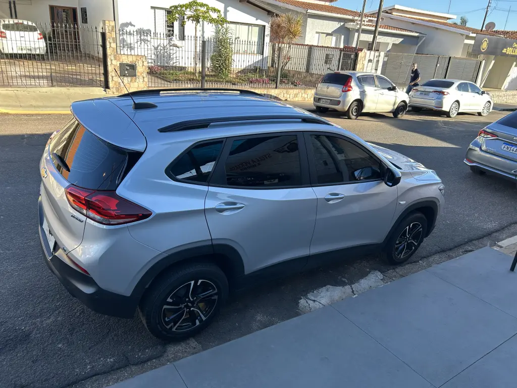 CHEVROLET Tracker - Foto