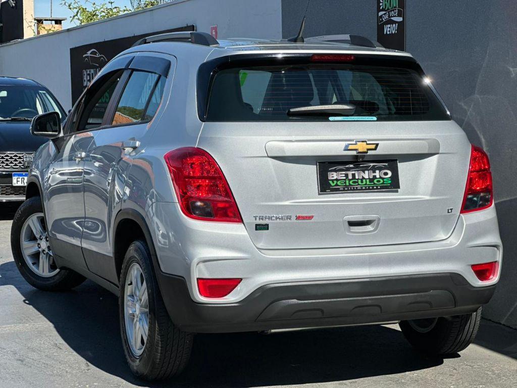 CHEVROLET Tracker - Foto