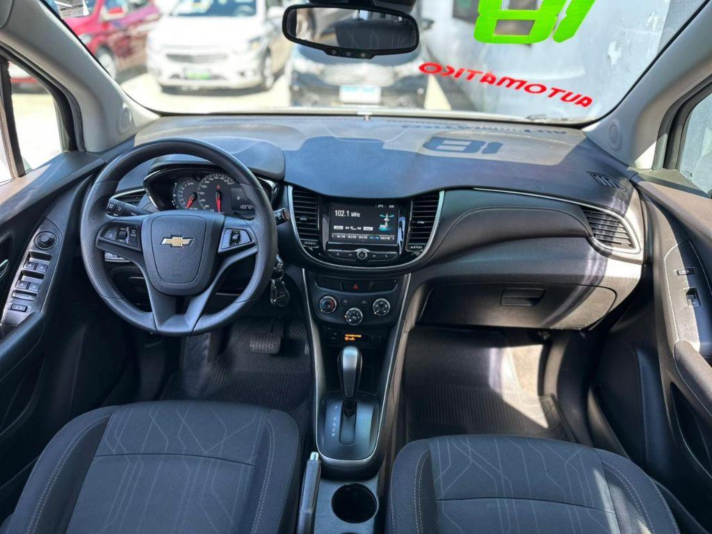 CHEVROLET Tracker - Foto