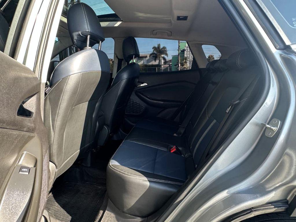 CHEVROLET Tracker - Foto