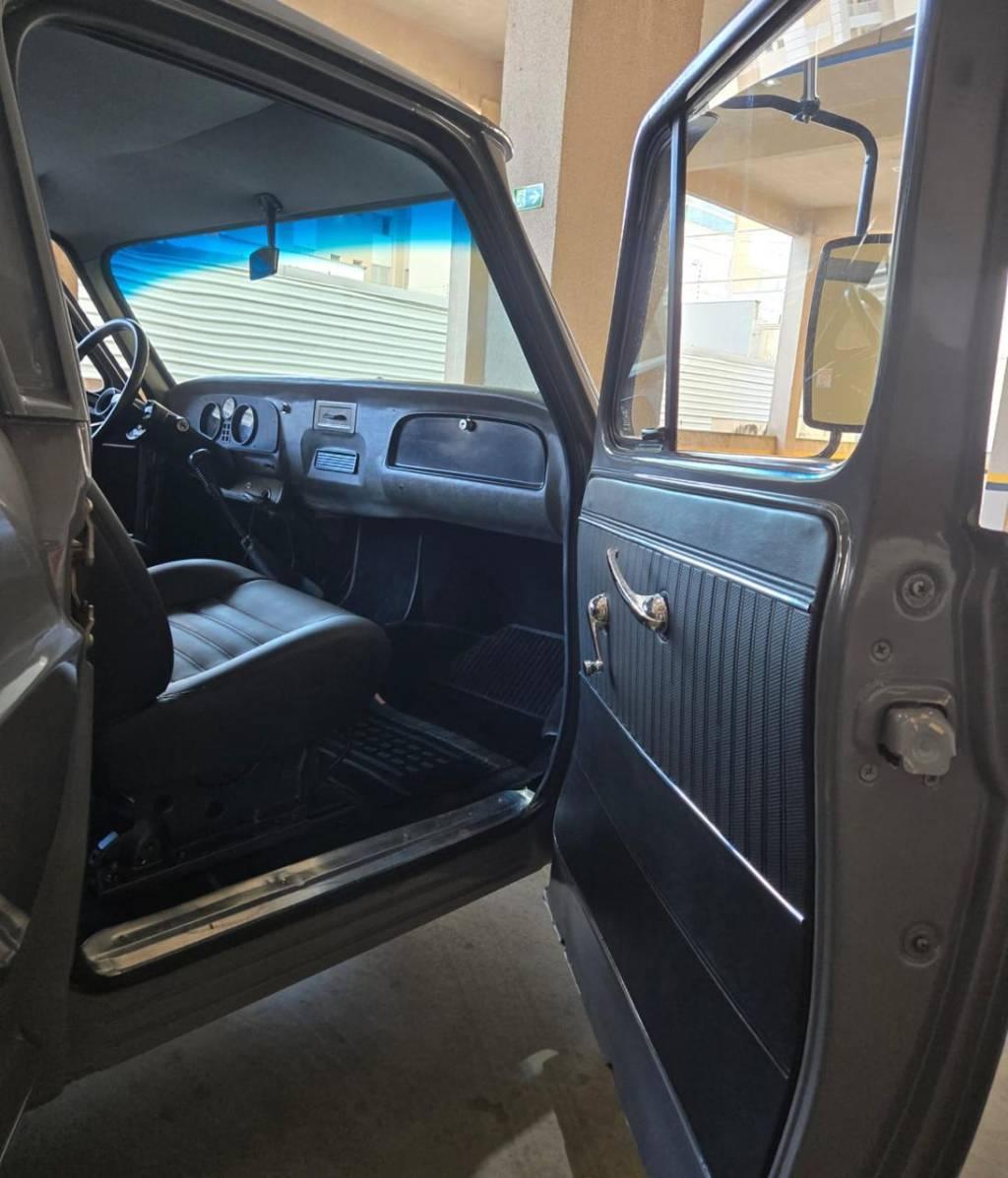 CHEVROLET Veraneio - Foto