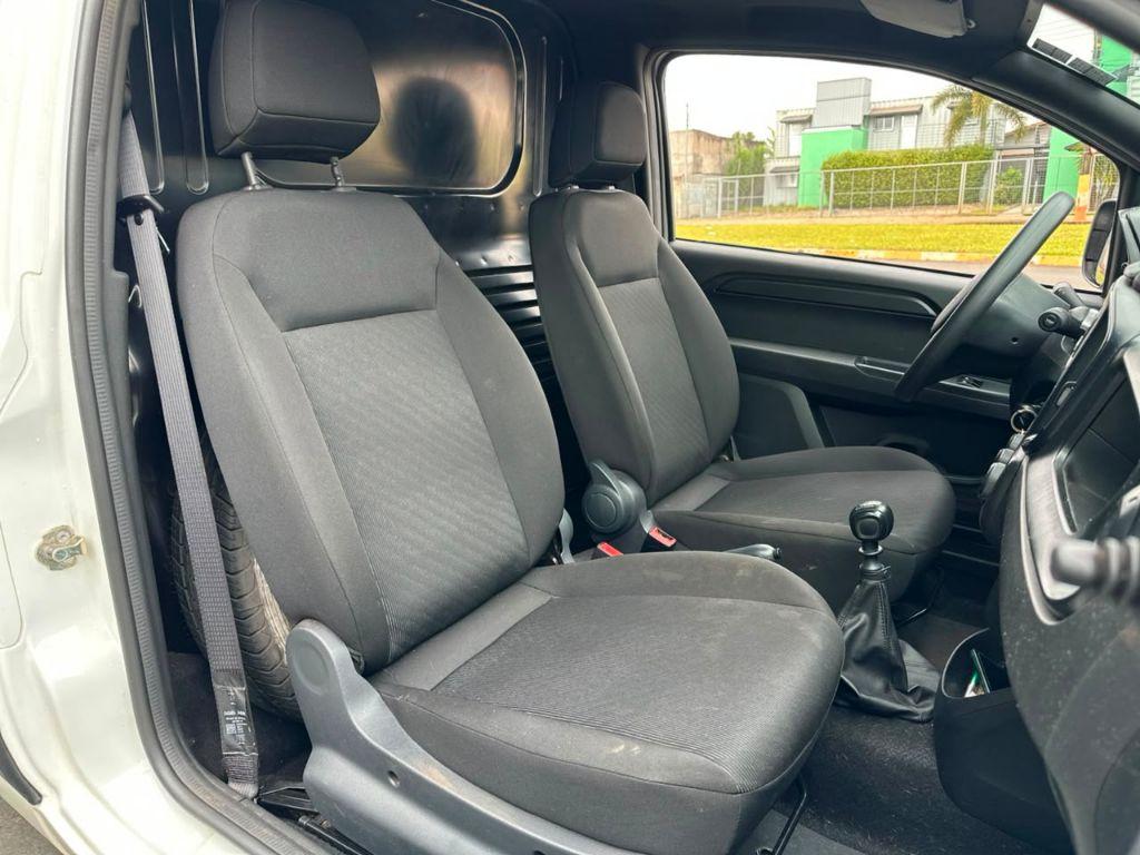 FIAT Fiorino Furgão - Foto
