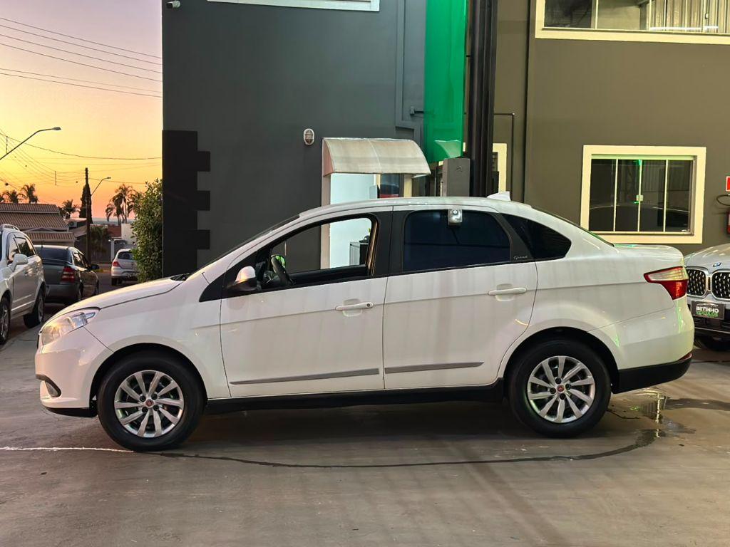 FIAT Grand Siena - Foto
