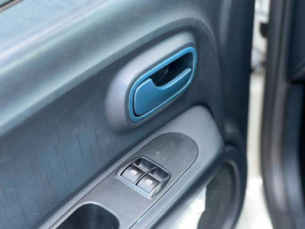FIAT Mobi - Foto